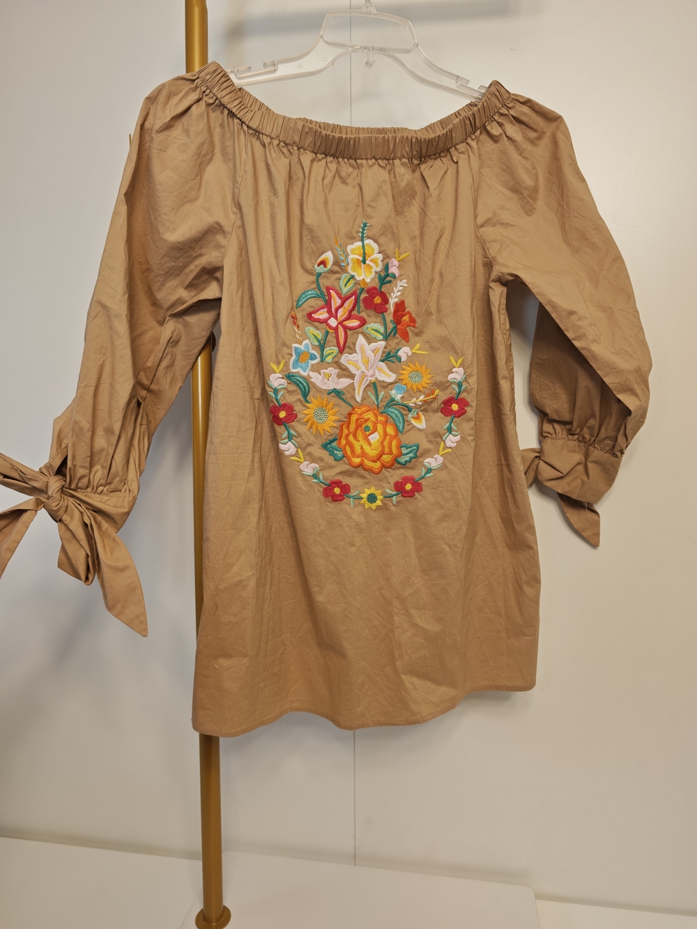 Boho Velzera Tan Off-Shoulder Tunic with Floral Embroidery Bow Sleeves Sz Small